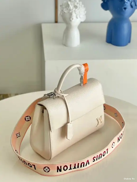 CHANELUNY BB VUITTON LOUIS 0603